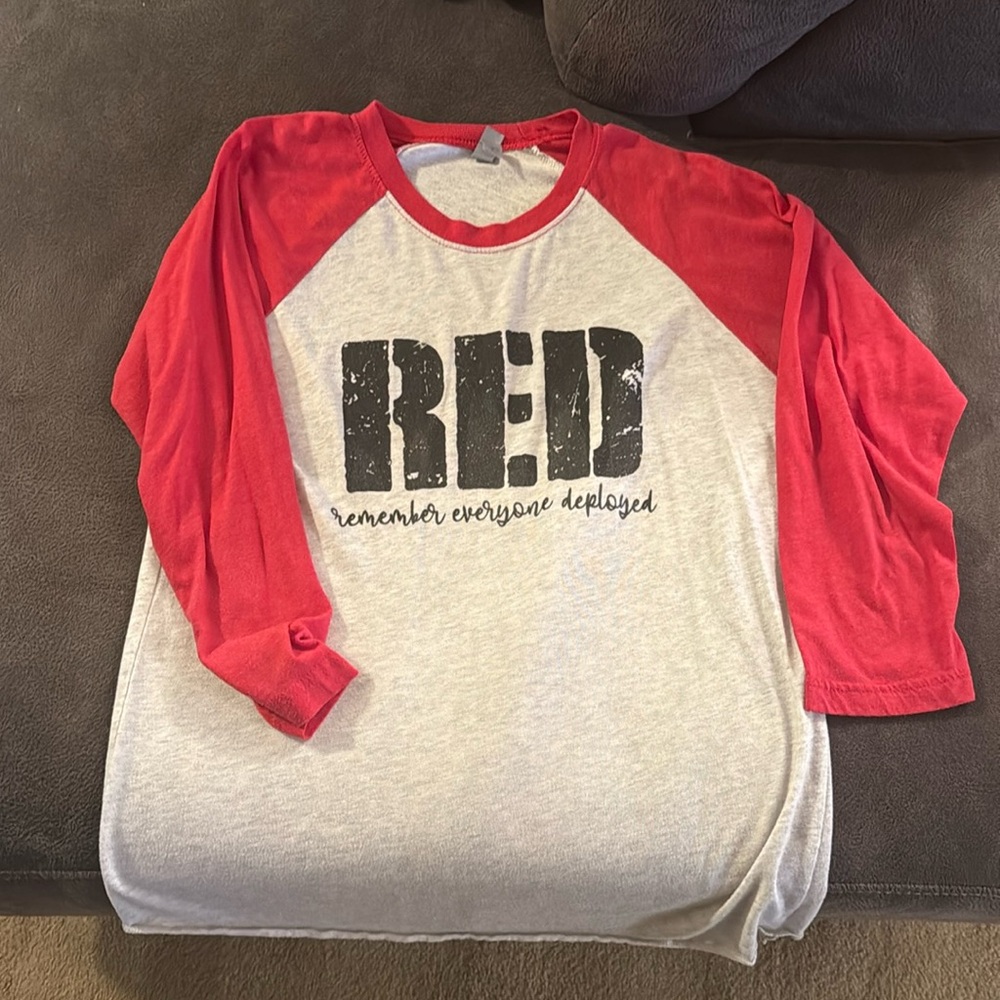 RED 3 Quarter inch sleeve. Size Small.